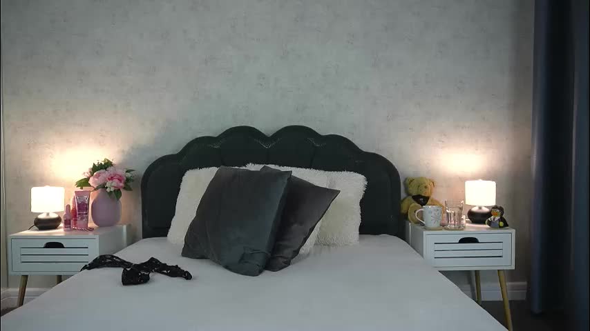 j3nnifers Cam Model Chat November 11, 2025