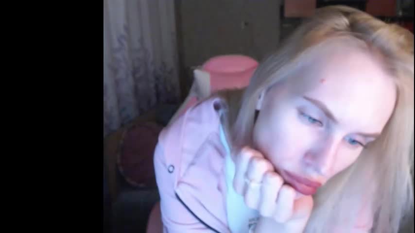 elsa_shine Cam Model Chat November 11, 2025