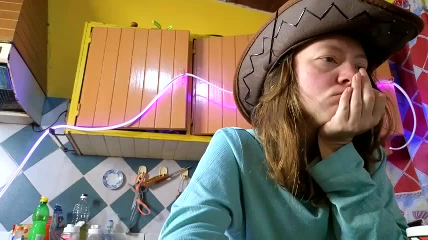 Jony_Marta Cam Model Chat November 11, 2025