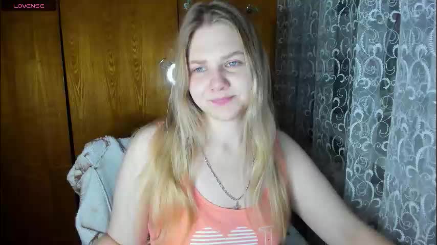 emmafrizea Cam Model Chat November 11, 2025
