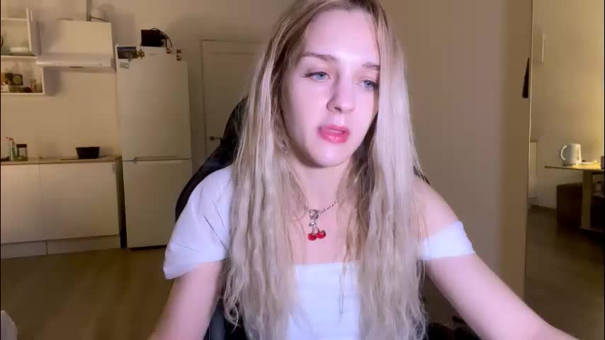 sailormoon666_ Cam Model Chat November 11, 2025