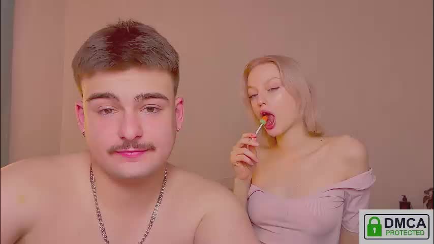 your_molly_mark Cam Model Chat November 11, 2025