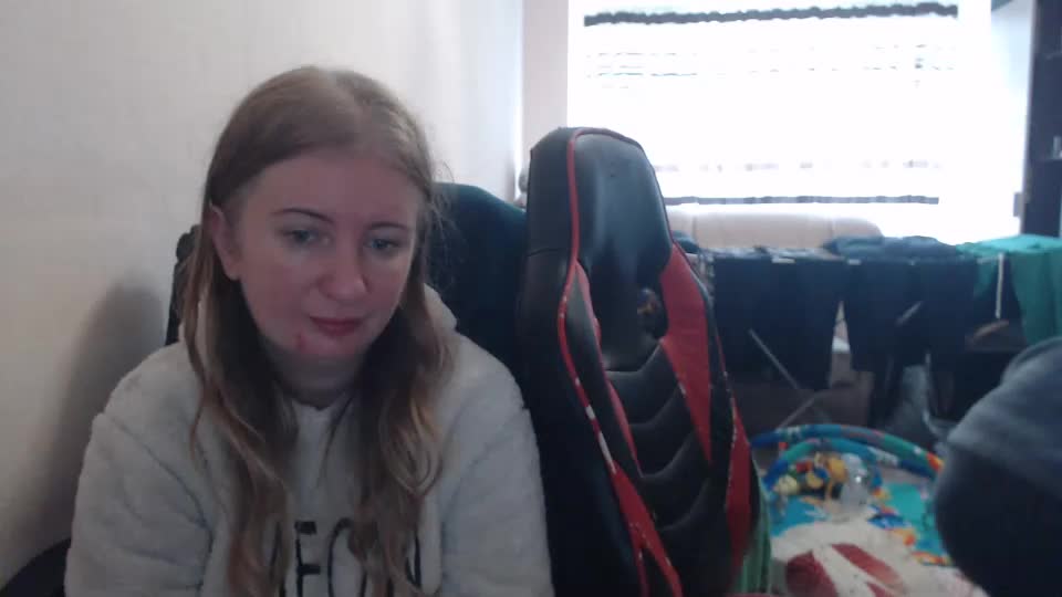 jenisandpeter Cam Model Chat November 11, 2025