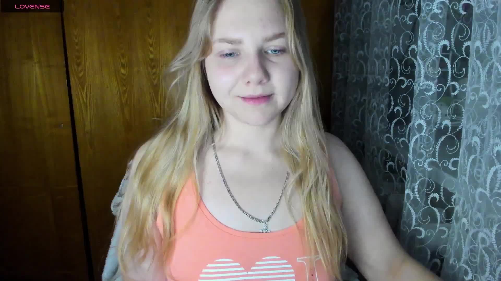 Emma-Frizea Cam Model Chat November 11, 2025