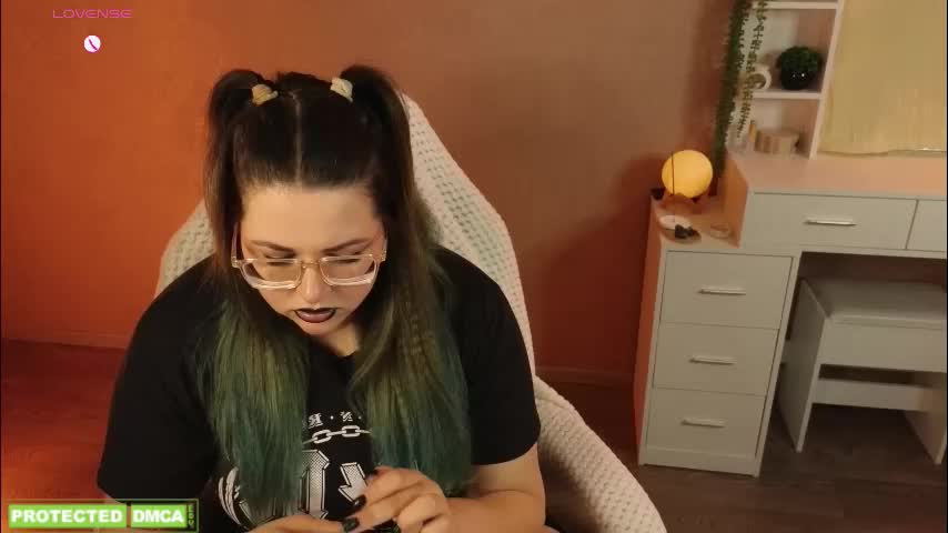 sunflower0907 Cam Model Chat November 11, 2025