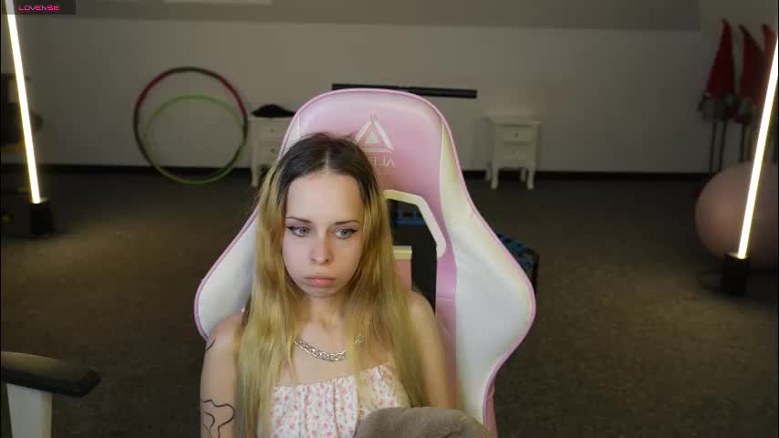 anabel_team054 Cam Model Chat November 11, 2025