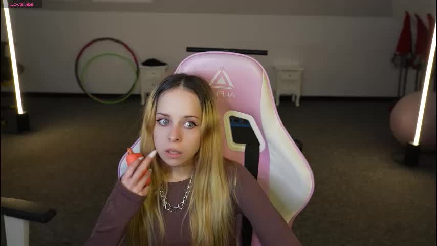 anabel_team054 Cam Model Chat November 11, 2025