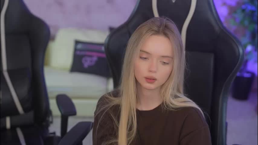 bright_diamonds_054 Cam Model Chat November 11, 2025