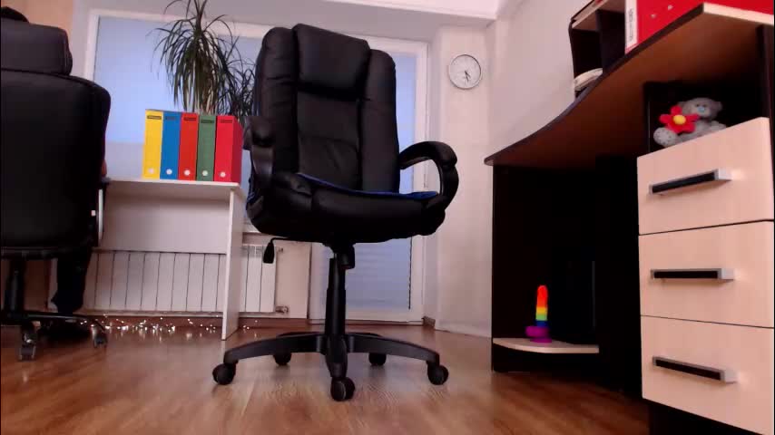 hottdoll611 Cam Model Chat November 11, 2025