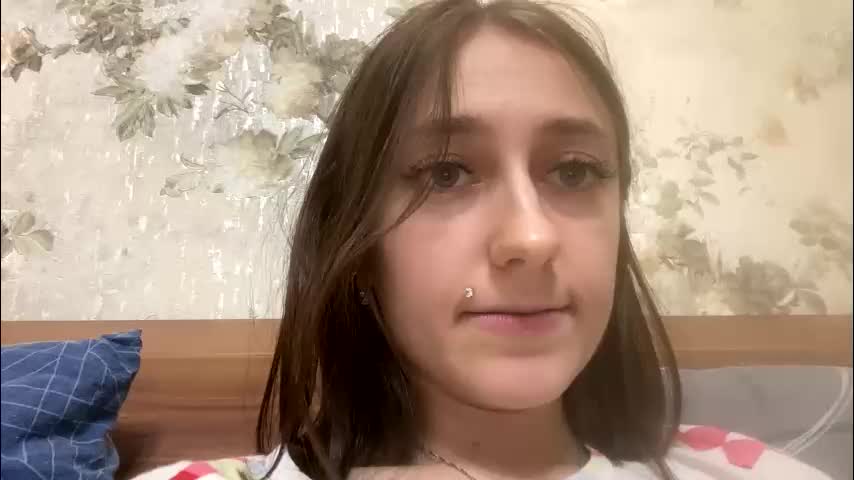 viktoria9898 Cam Model Chat November 11, 2025