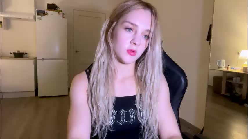 sailormoon666_ Cam Model Chat November 12, 2025