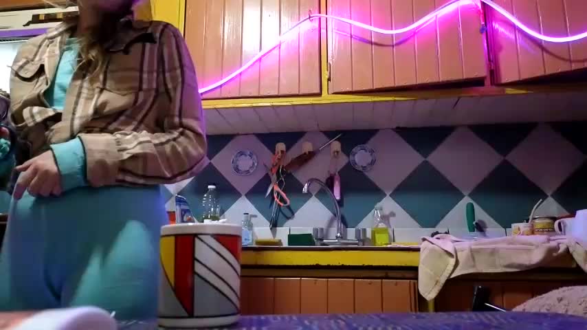 Jony_Marta Cam Model Chat November 12, 2025