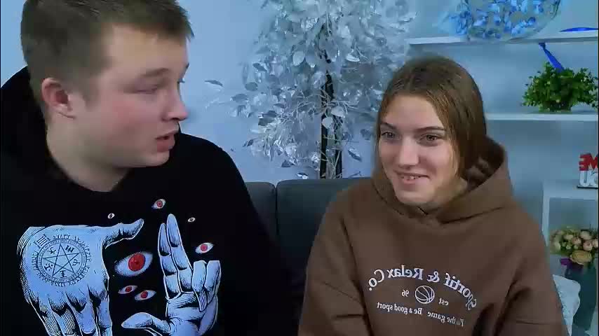 ollistiw Cam Model Chat November 12, 2025