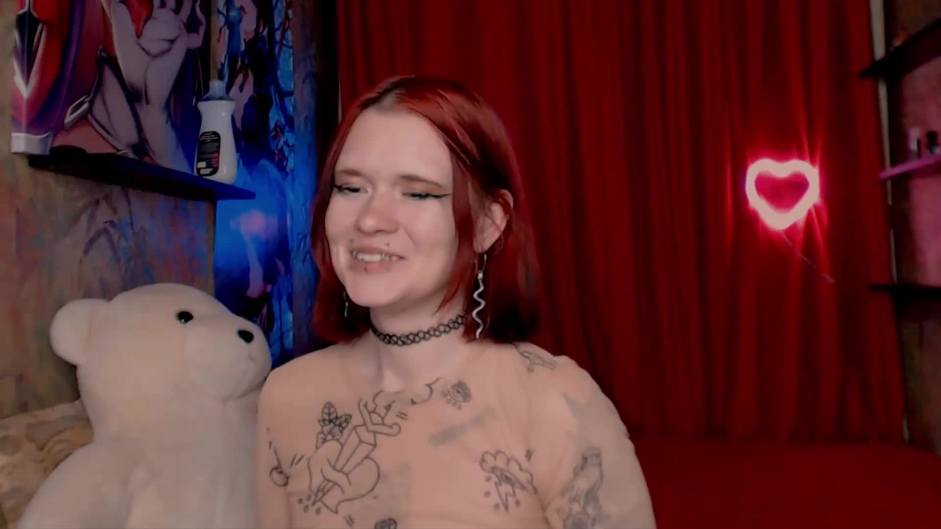 Velvet-and-Venom Cam Model Chat November 12, 2025