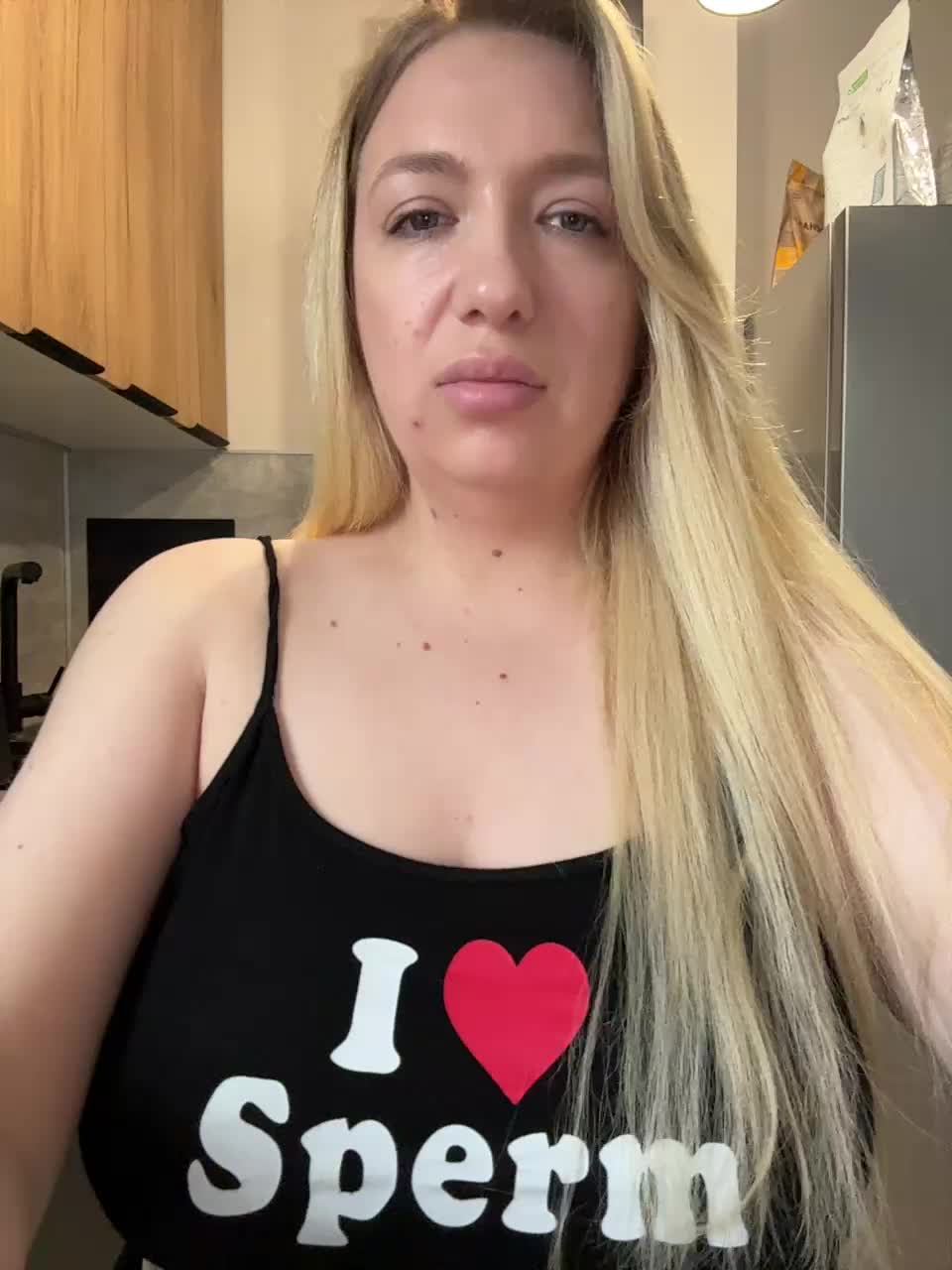 -Sonya699- Cam Model Chat November 12, 2025