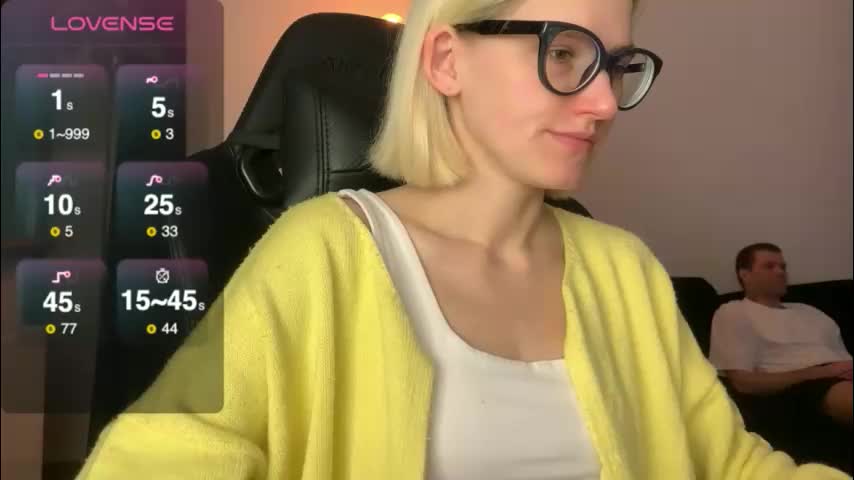 sexy_sweets Cam Model Chat November 12, 2025