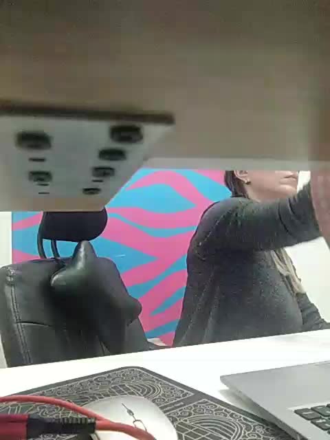 Xo4y-Tpax Cam Model Chat November 12, 2025