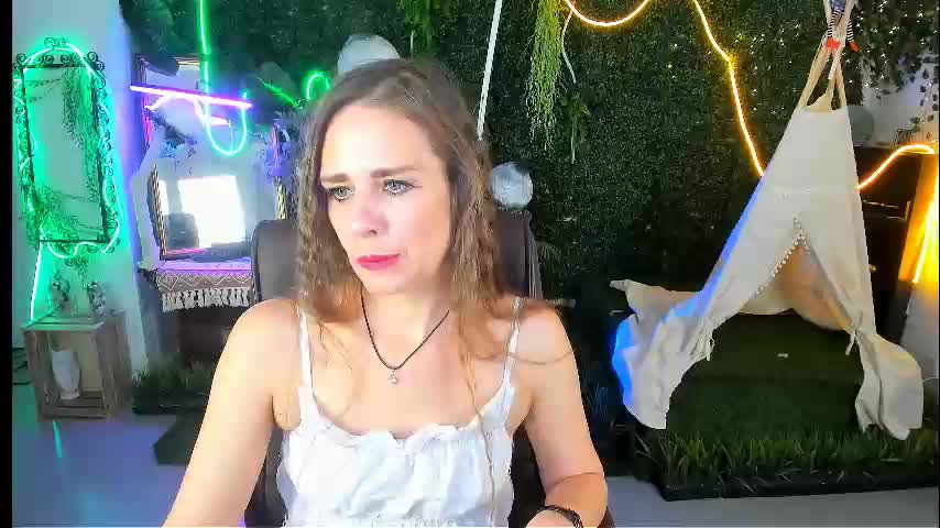 emiliabedy Cam Model Chat November 13, 2025