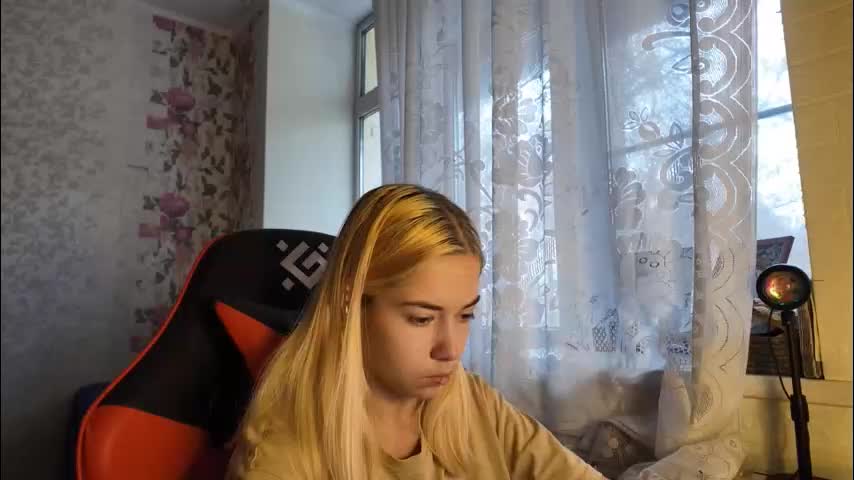 charleneschonert Cam Model Chat November 13, 2025