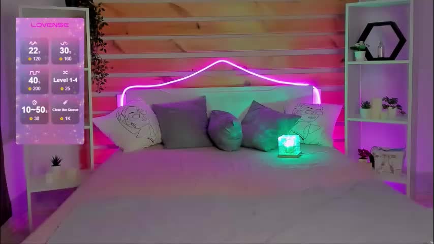 lauraellinss Cam Model Chat November 13, 2025