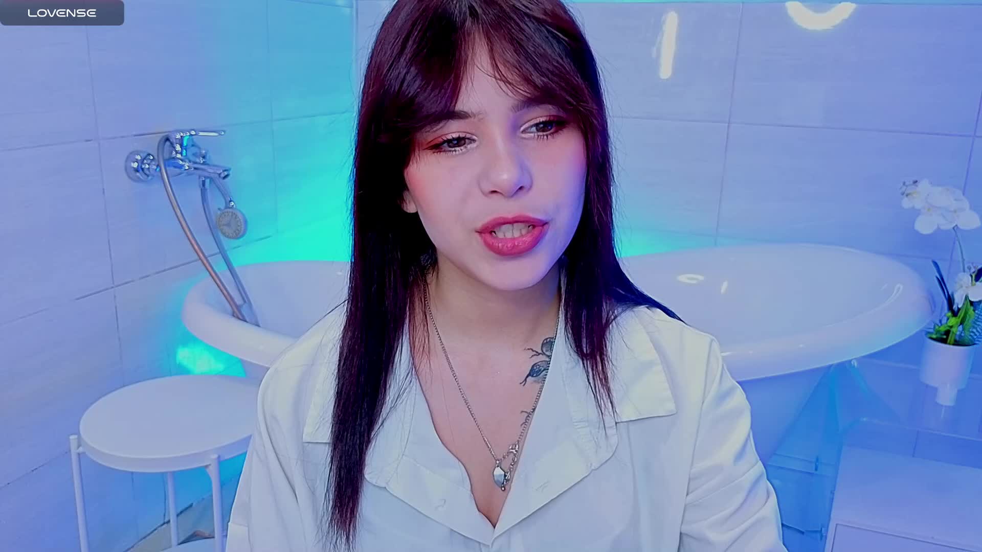 CoralineJones Cam Model Chat November 13, 2025