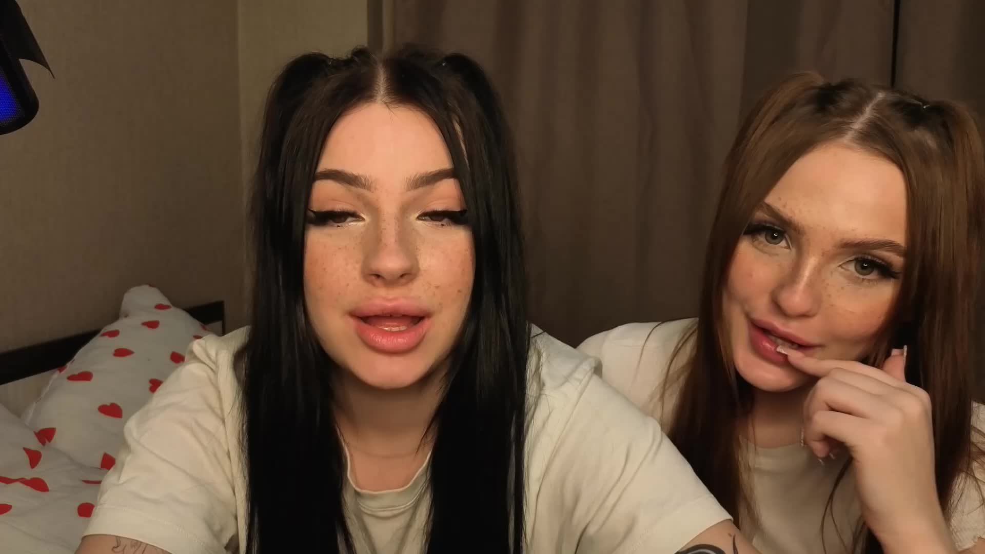 LisaAndDenis Cam Model Chat November 13, 2025