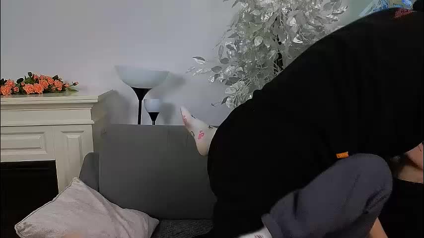 ollistiw Cam Model Chat November 13, 2025