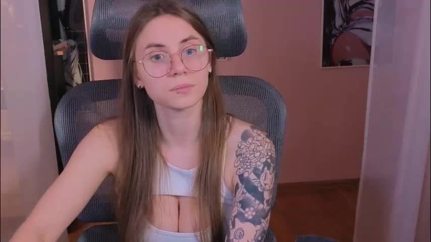 _lovelylove_ Cam Model Chat November 13, 2025