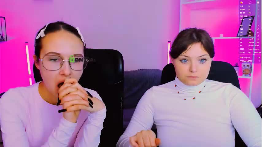 mona_cloud Cam Model Chat November 13, 2025