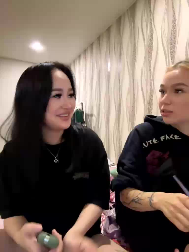 JenyCarty Cam Model Chat November 13, 2025