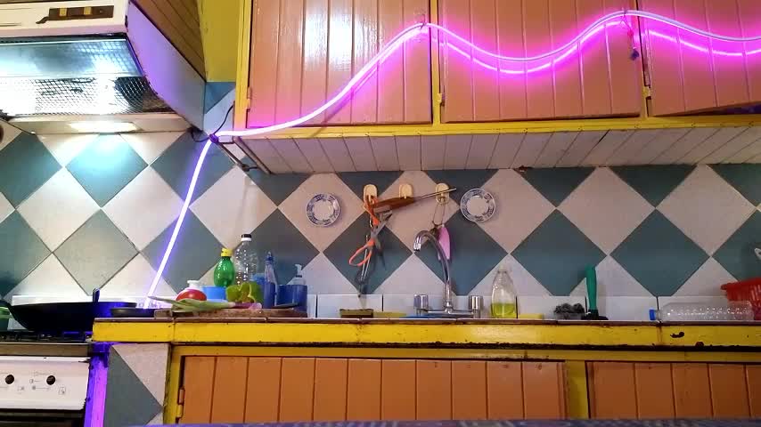 Jony_Marta Cam Model Chat November 13, 2025