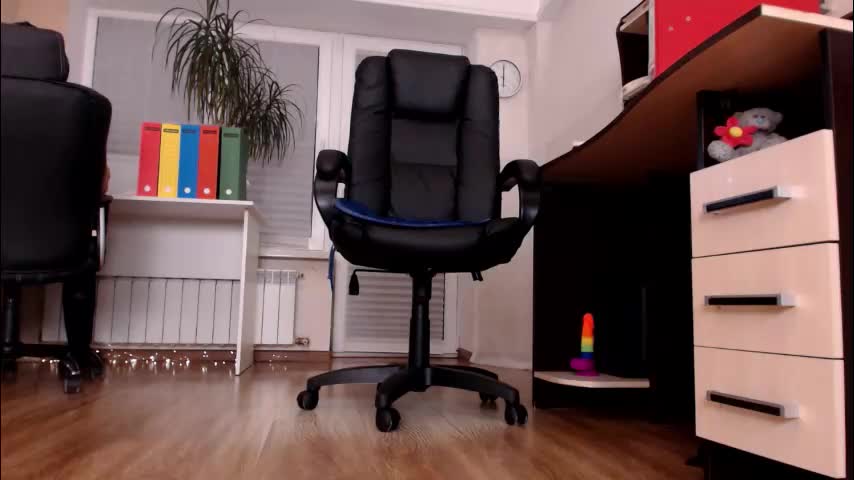 hottdoll611 Cam Model Chat November 13, 2025