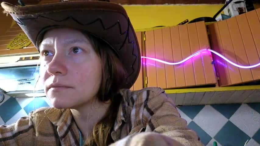 Jony_Marta Cam Model Chat November 13, 2025