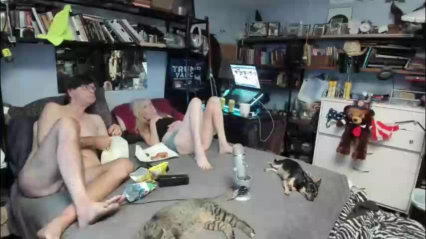 pink_black Cam Model Chat November 14, 2025