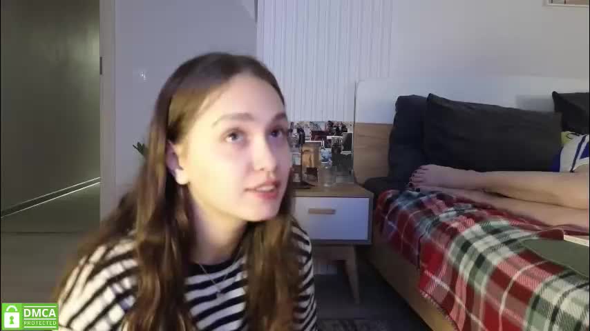 evi_woow Cam Model Chat November 14, 2025