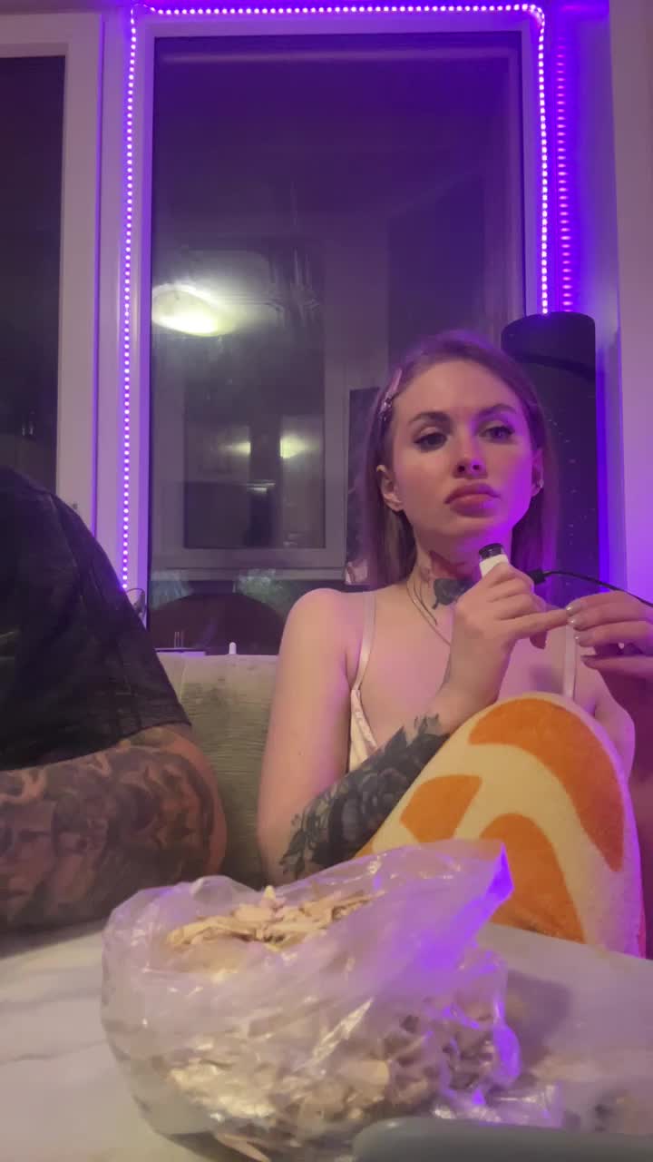 Letti28 Cam Model Chat November 14, 2025