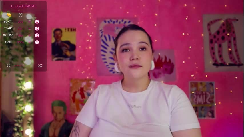 chery_lady22 Cam Model Chat November 14, 2025