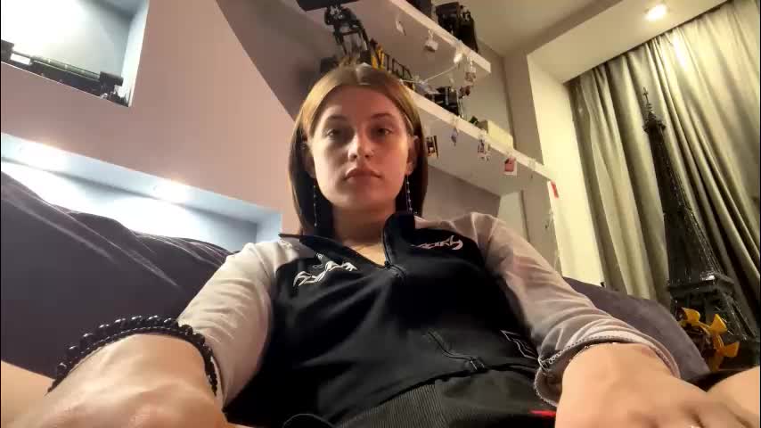 juanastrefeler Cam Model Chat November 14, 2025