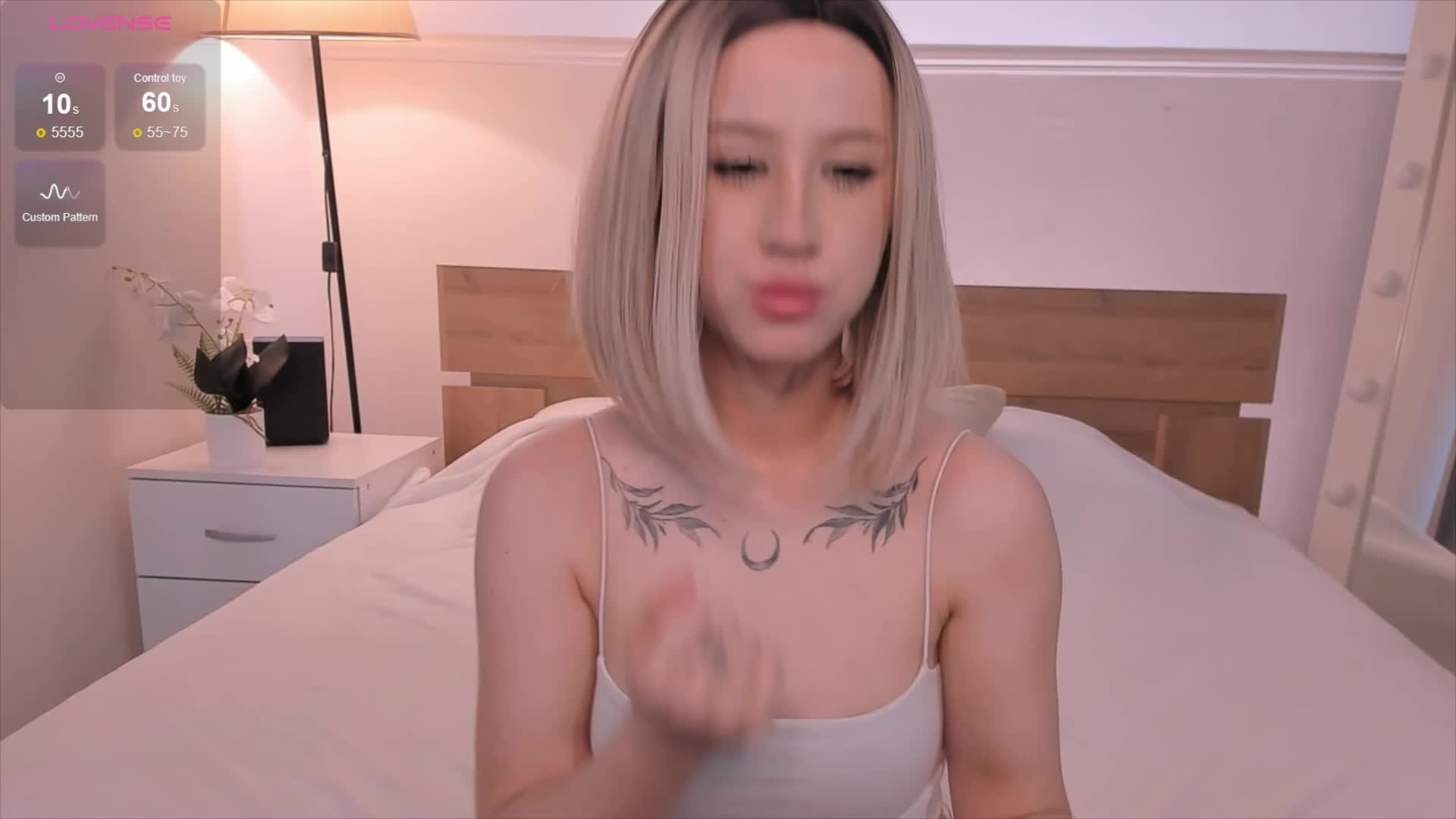 Necucubi Cam Model Chat November 14, 2025