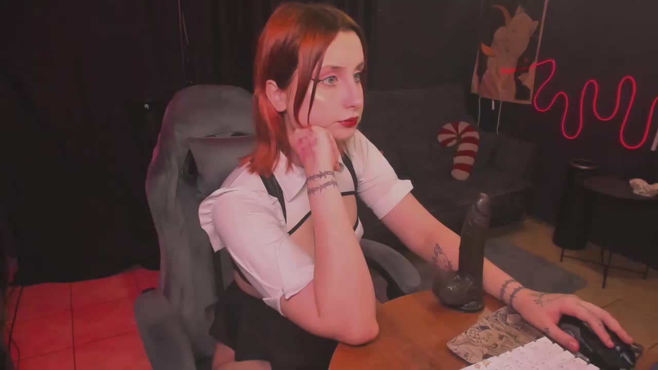 faketattoo Cam Model Chat November 14, 2025