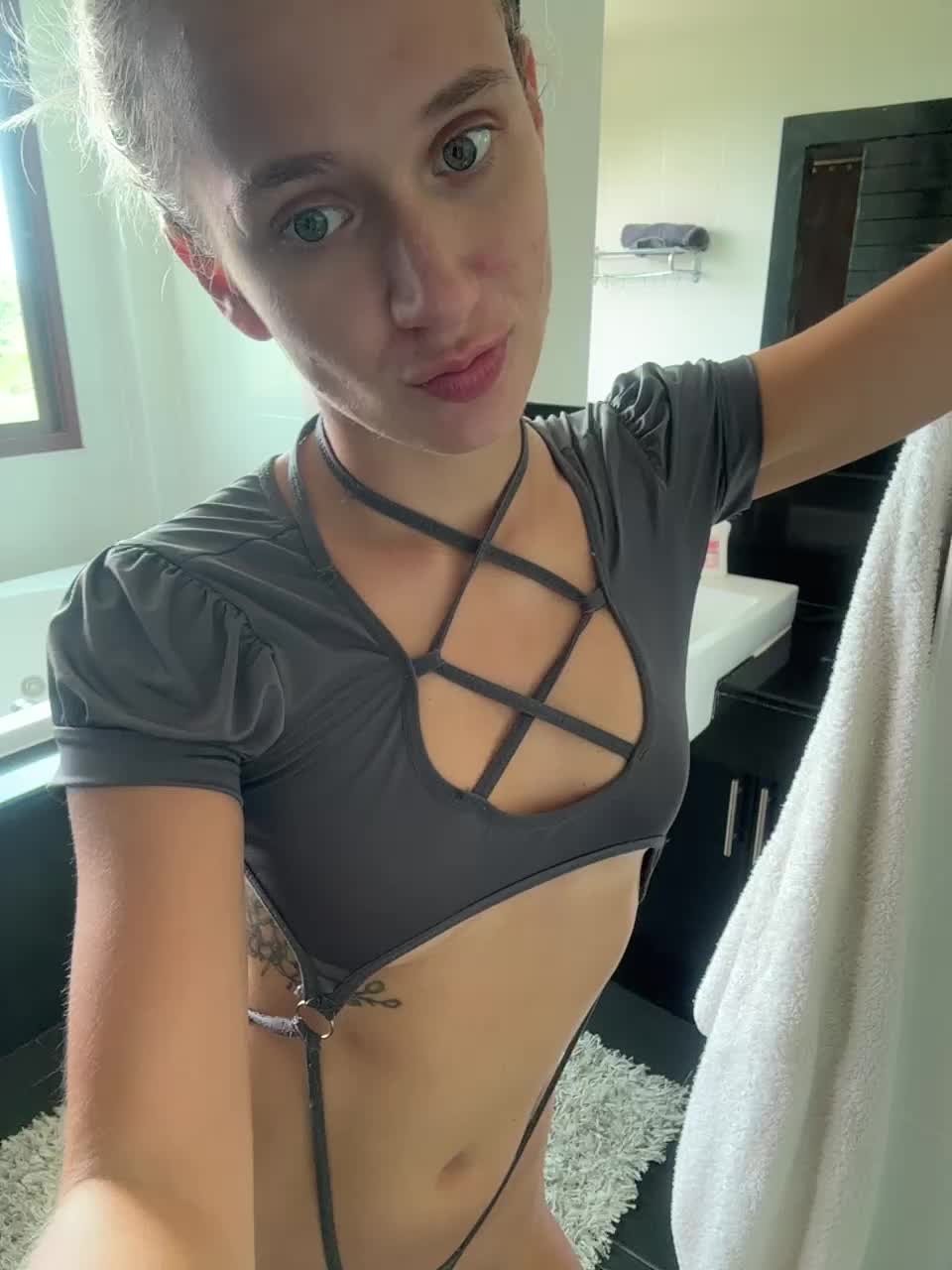 Daughter_of_Ronaldo Cam Model Chat November 14, 2025