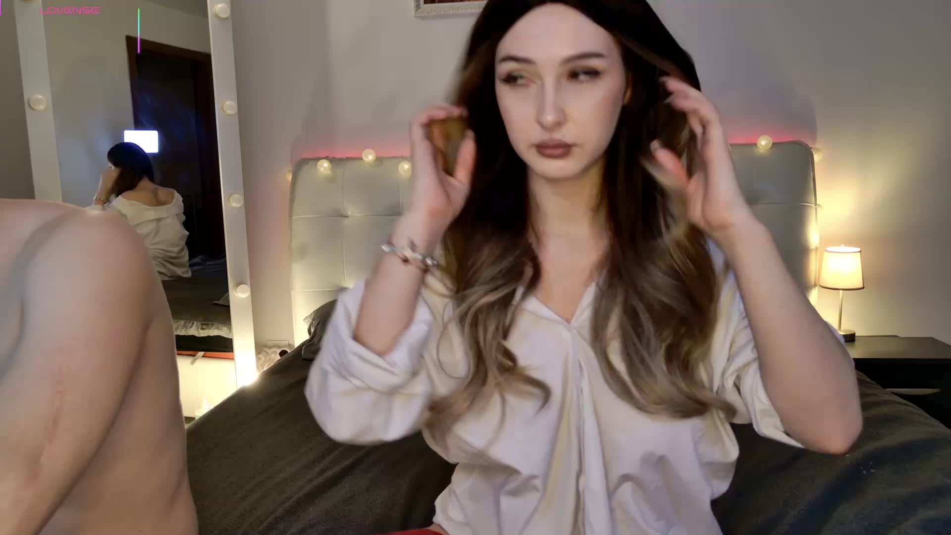 LustElise Cam Model Chat November 14, 2025