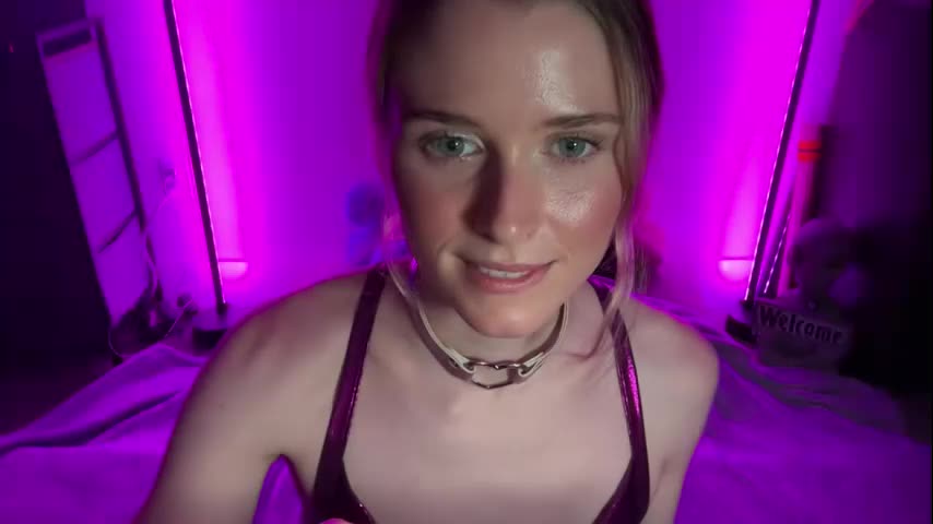 shadebabe Cam Model Chat November 15, 2025
