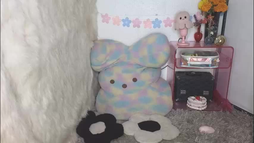 sweetlaumina Cam Model Chat November 15, 2025