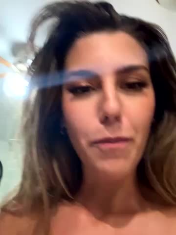 nicole_98 Cam Model Chat November 15, 2025