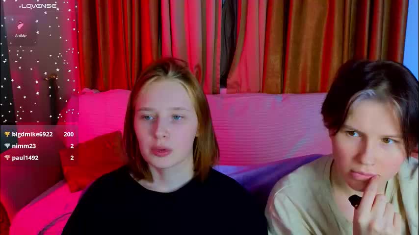 berry_assortment Cam Model Chat November 15, 2025