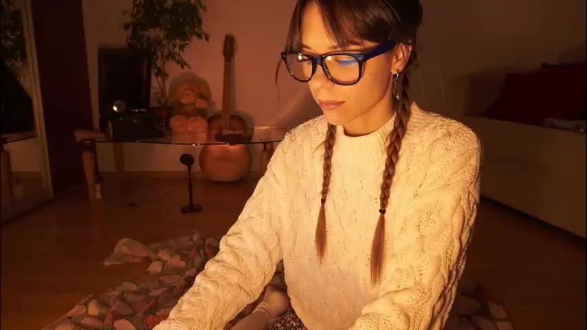 elly_fry Cam Model Chat November 16, 2025