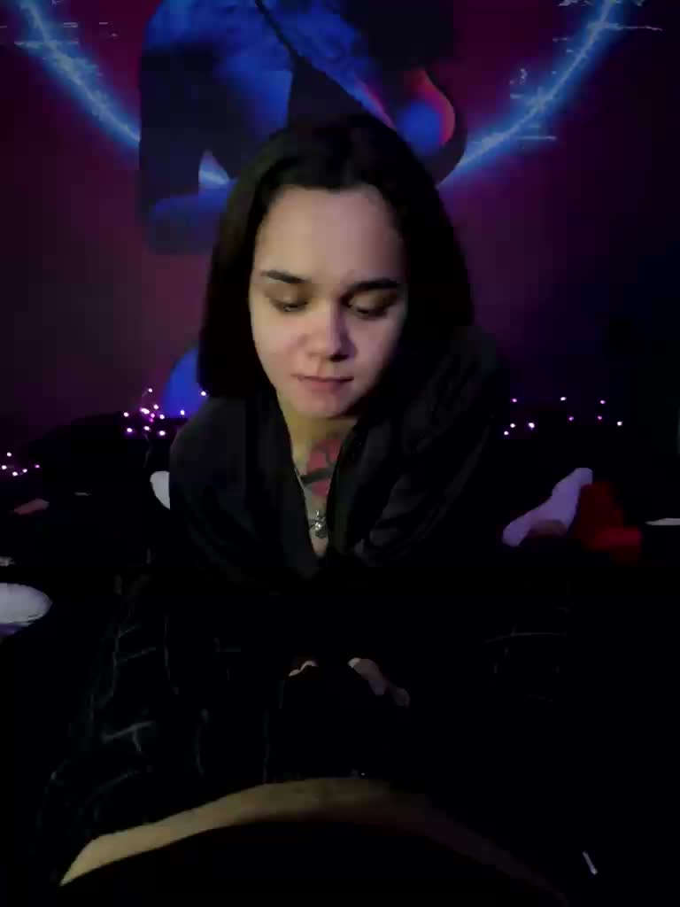 LollyMille Cam Model Chat November 16, 2025