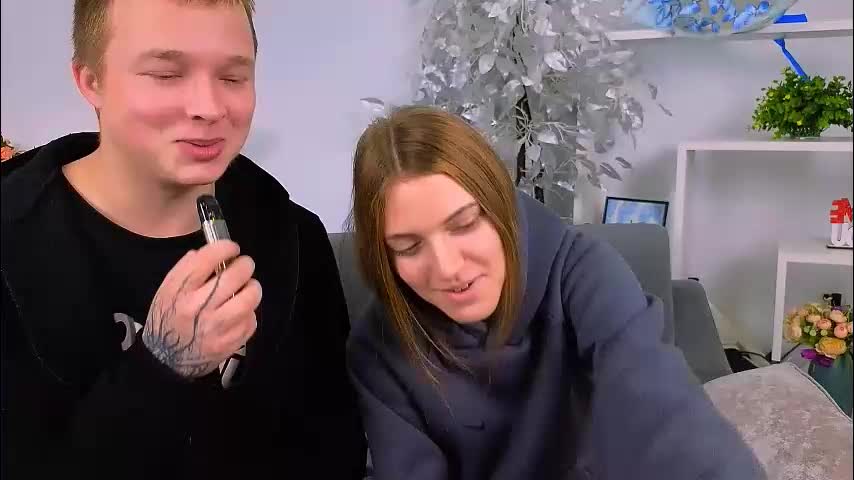 ollistiw Cam Model Chat November 16, 2025