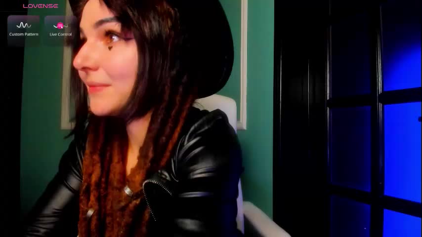 1munique Cam Model Chat November 16, 2025